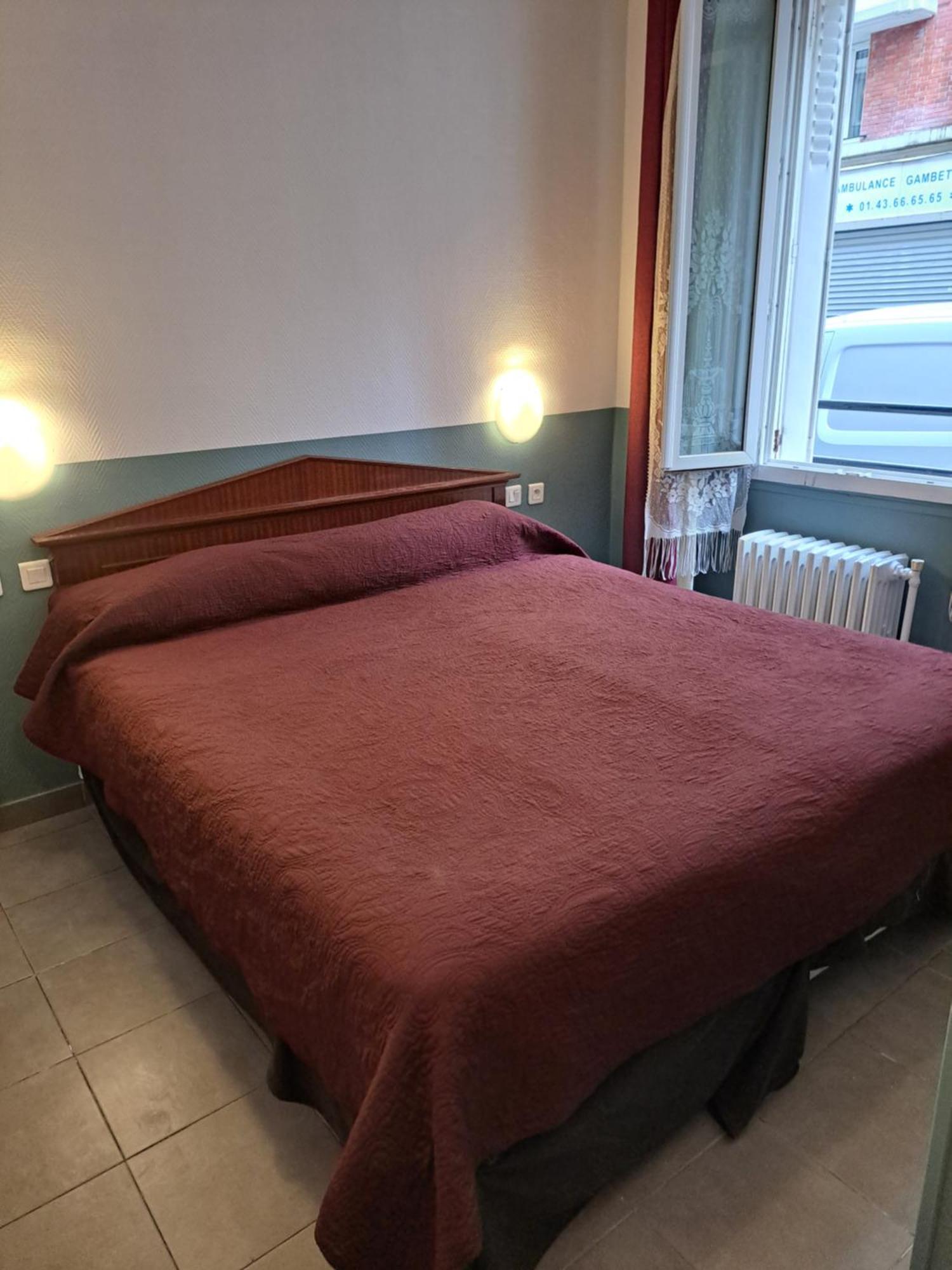 Hotel De Nantes Париж Екстериор снимка