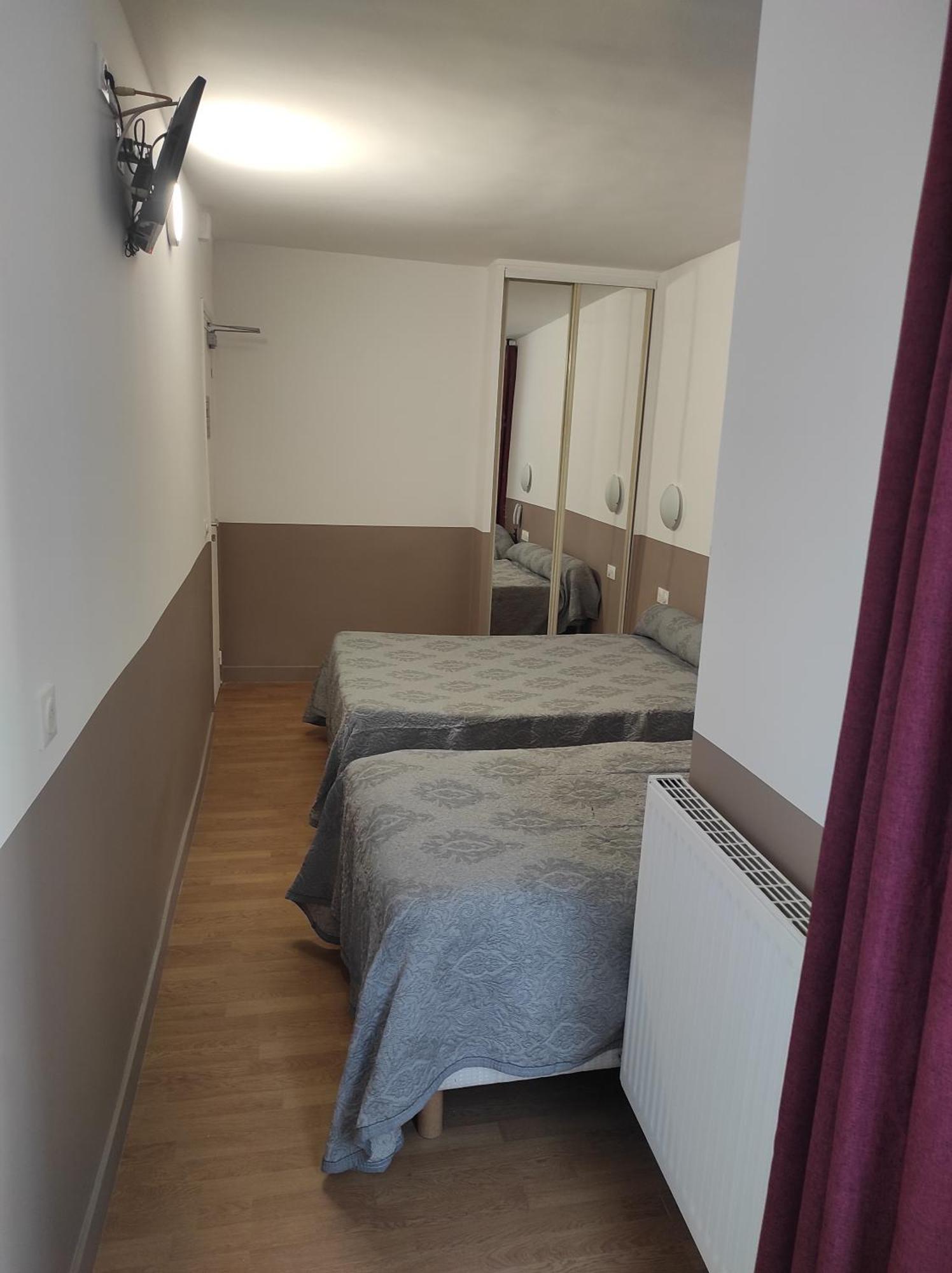 Hotel De Nantes Париж Екстериор снимка