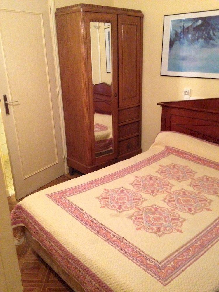 Hotel De Nantes Париж Екстериор снимка